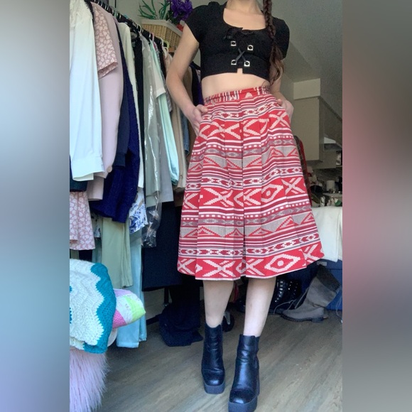 Valley of the Dolls Pasadena Pleated A-Line Skirt - Picture 7 of 8